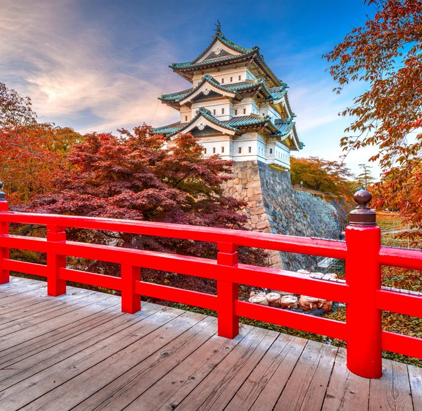 hirosaski-castle-japan.jpg